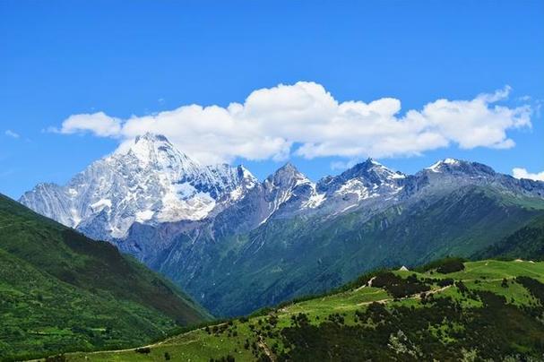 成都四姑娘山旅游攻略自驾_成都四姑娘山一日游